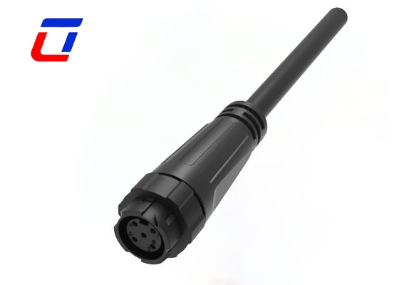 Connecteur de câble extérieur étanche à l'eau 8A 125V avec verrouillage à la poussée M16