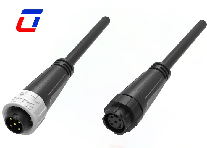 Connecteur de câble extérieur étanche à l'eau 8A 125V avec verrouillage à la poussée M16